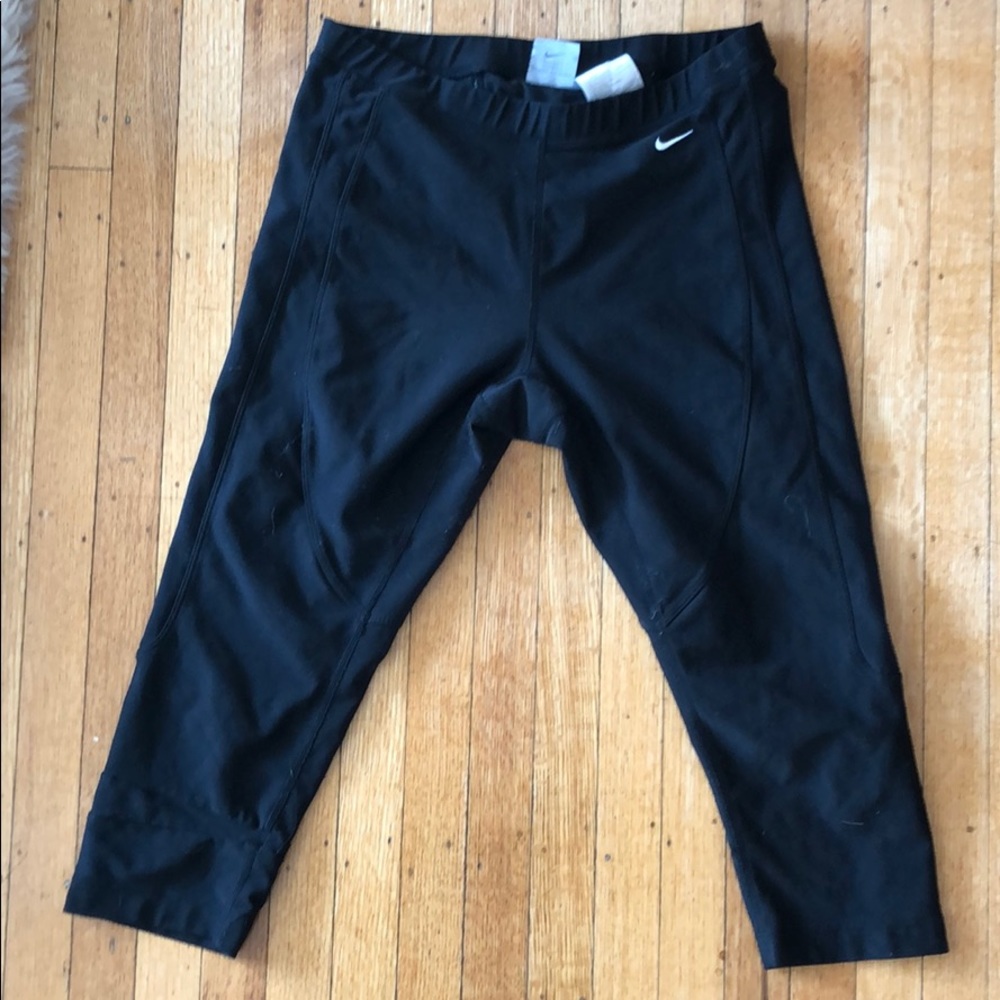 Nike cropped exercise pants